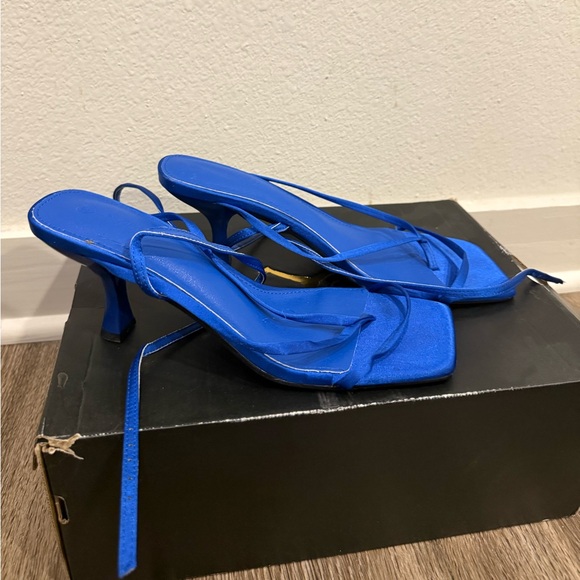 Shoes - Women’s Royal Blue Leather Heeled Sandals 9